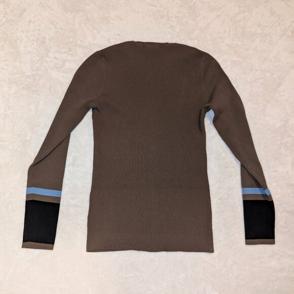 Aether Colorblock Fitted Sweater - Picture 5 of 5